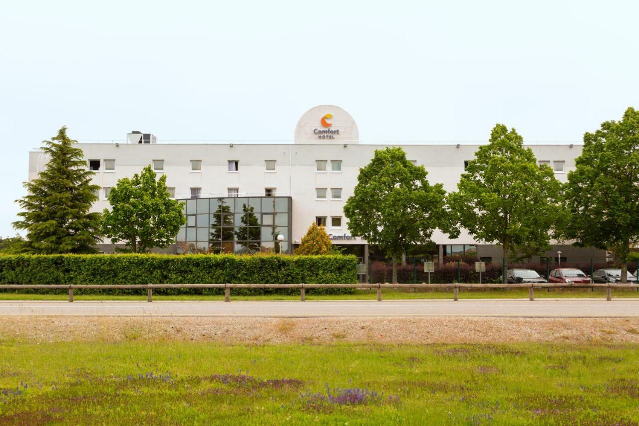 Comfort Hotel Aeroport Lyon St Exupery Colombier-Saugnieu Dış mekan fotoğraf